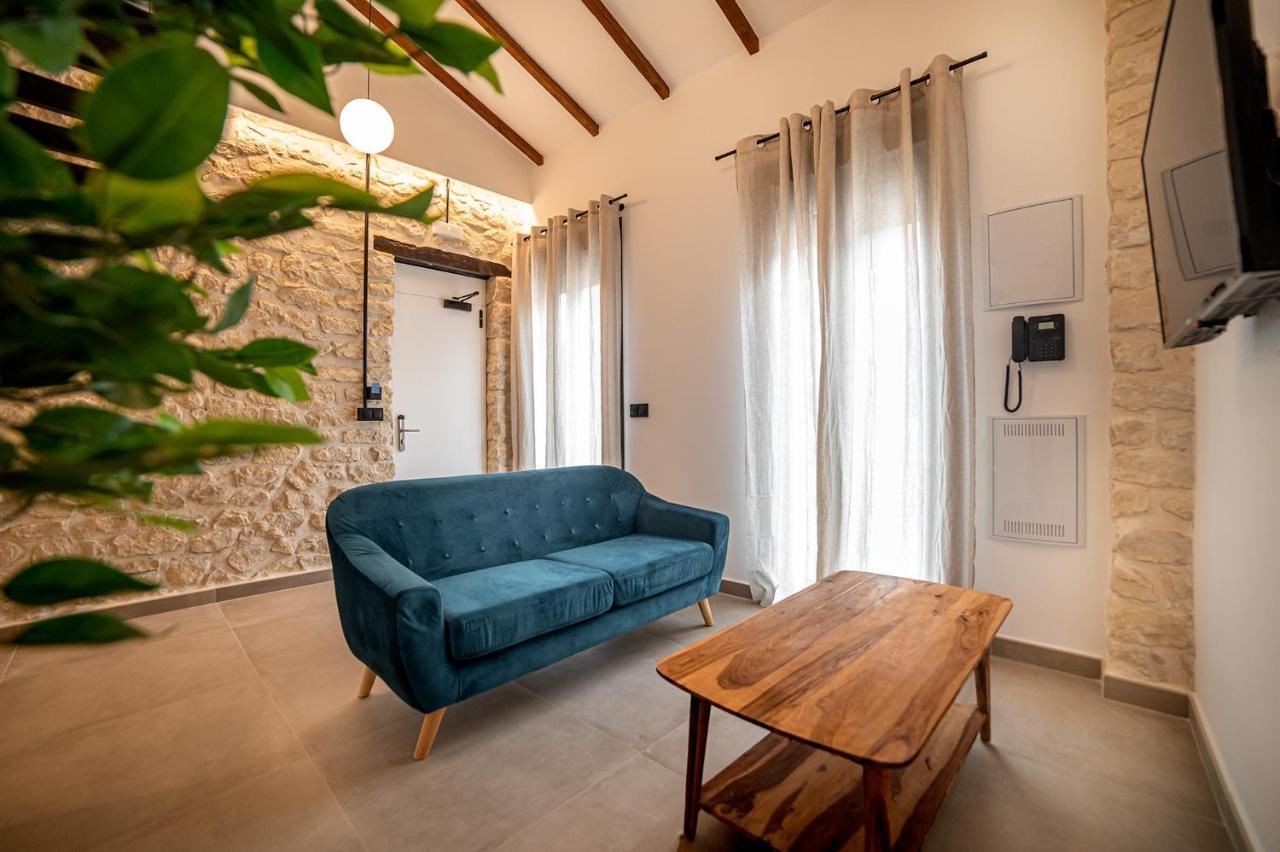 Apartamentos Loliqui Centro Alicante Dış mekan fotoğraf
