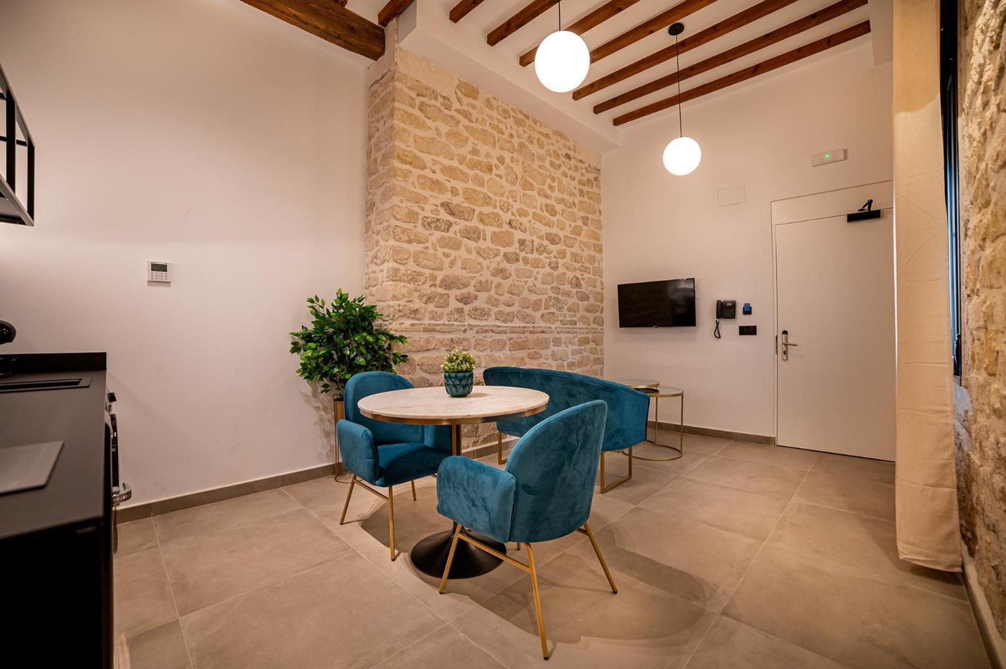 Apartamentos Loliqui Centro Alicante Oda fotoğraf